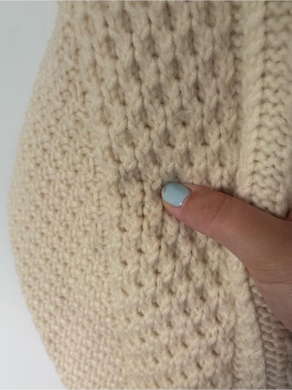 Vintage Danier 100% Pure Virgin Wool Cable Knit Fisherman Sweater Cream M - Picture 7 of 12
